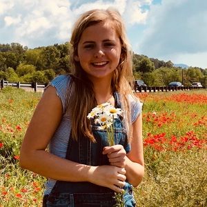 Meet your Posher, Emmie